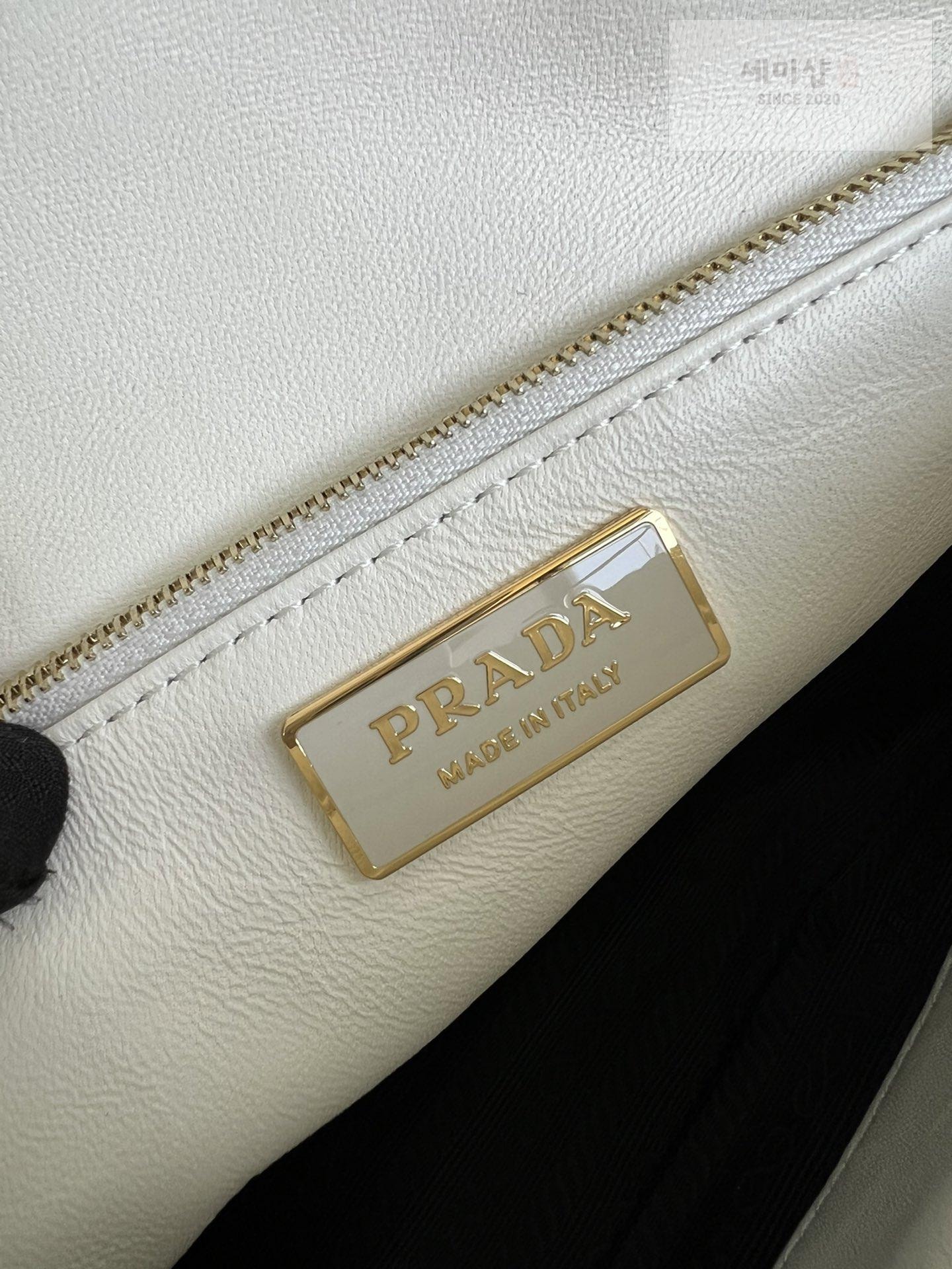 P R A D A Prada System Nappa Bag 17번 이미지