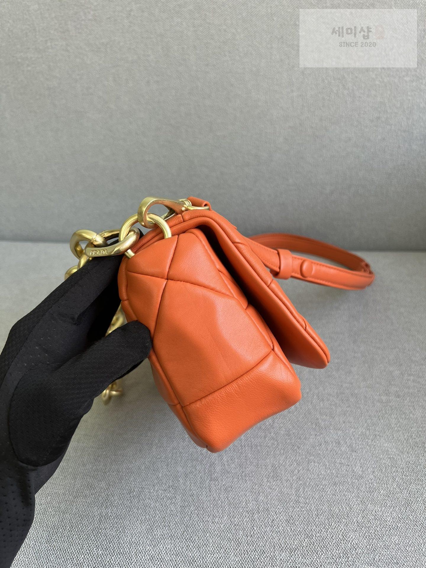 P R A D A Prada System Nappa Bag 19번 이미지