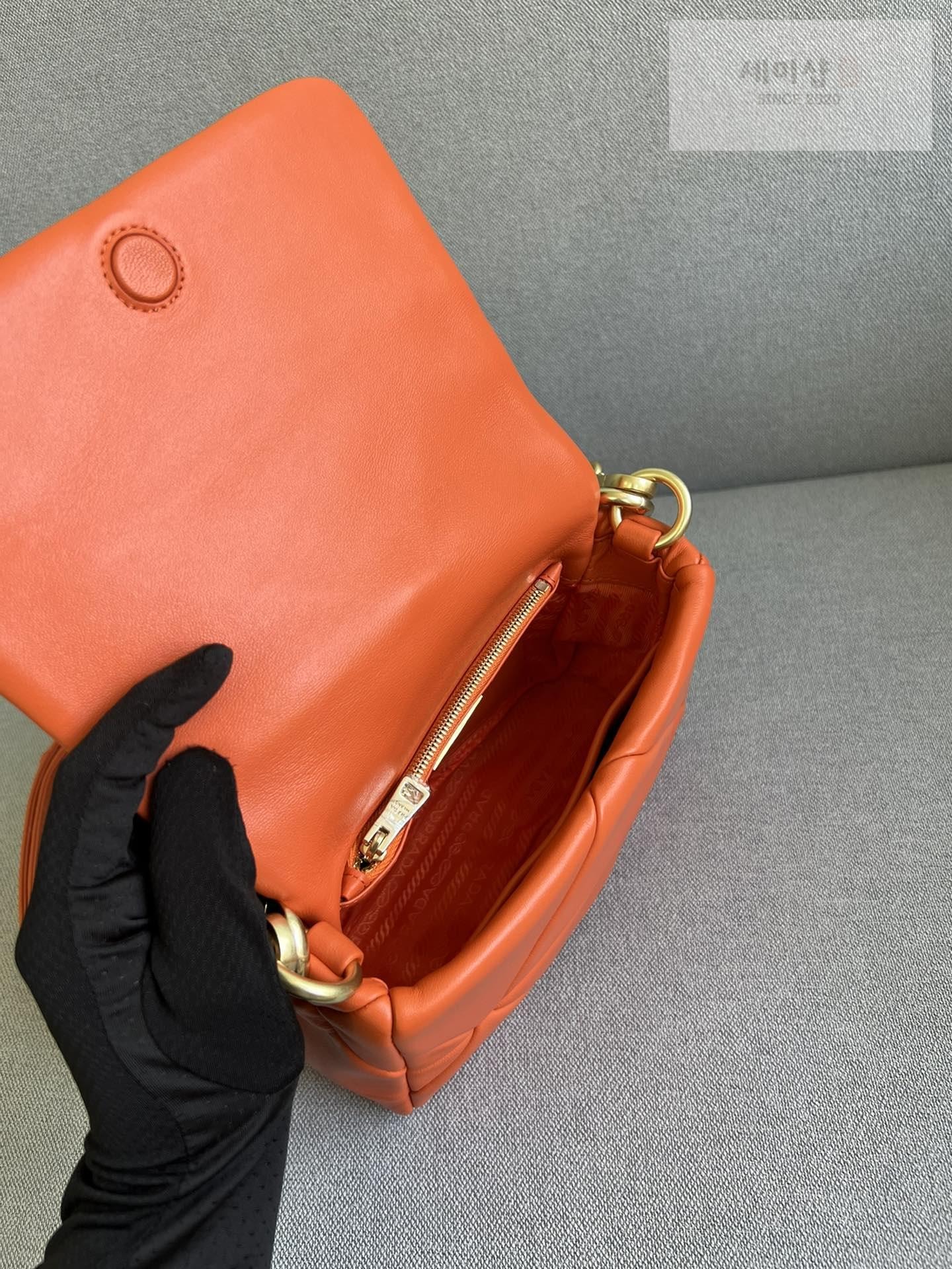 P R A D A Prada System Nappa Bag 22번 이미지
