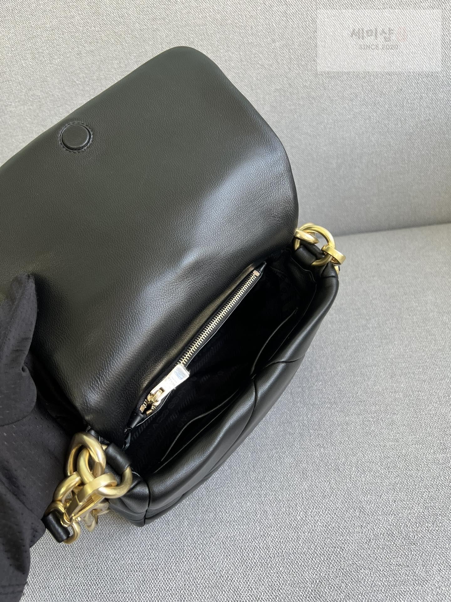 P R A D A Prada System Nappa Bag 3번 이미지