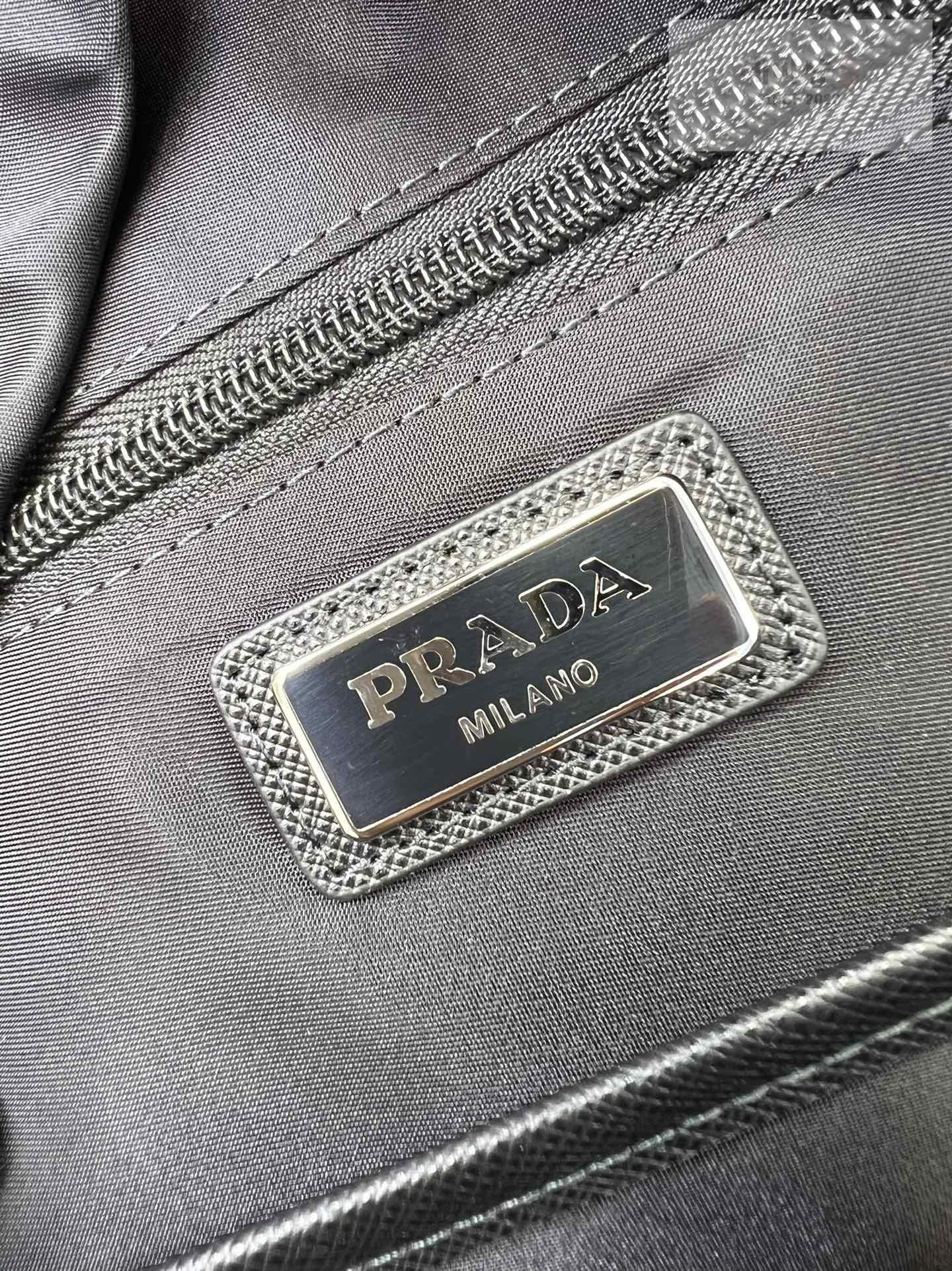 P R A D A Re-Nylon Logo Plaque BackPack 레플리카 8번 이미지 - Bag | 세미샵 레플리카 사이트