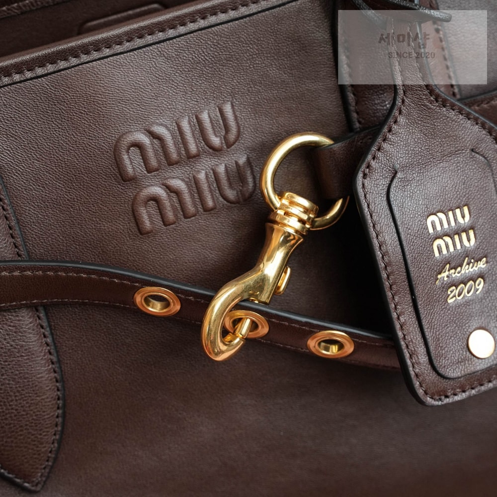 Miu Miu Aventure Nappa Leather Bag 6번 이미지