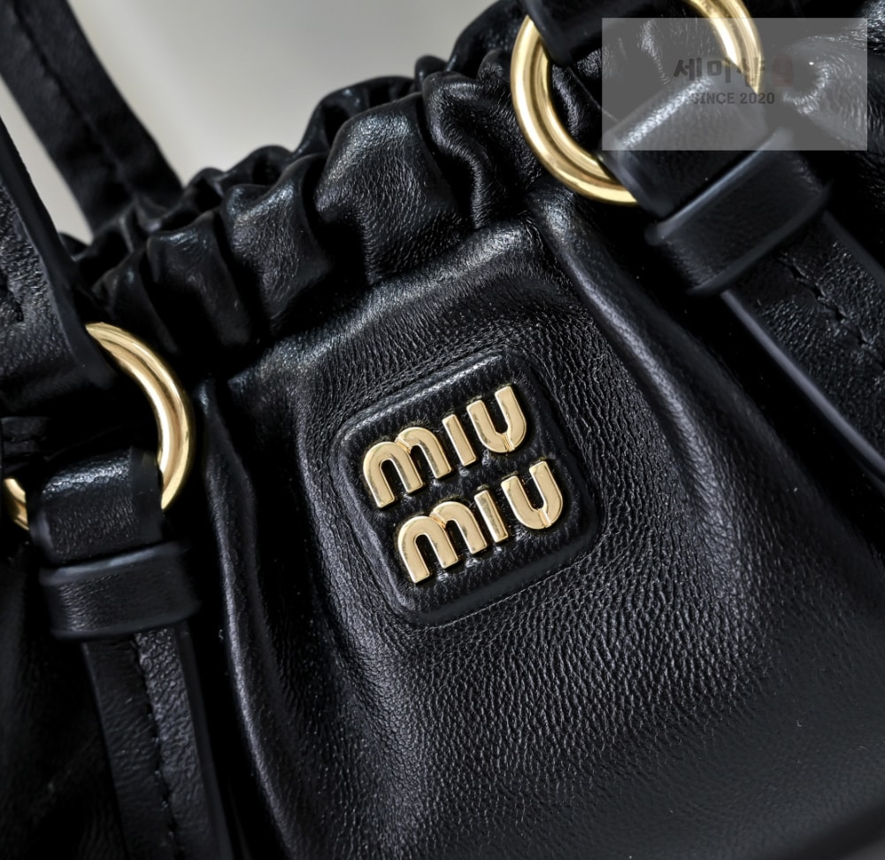 Miu Miu Joie Nappa Leather Bag 13번 이미지