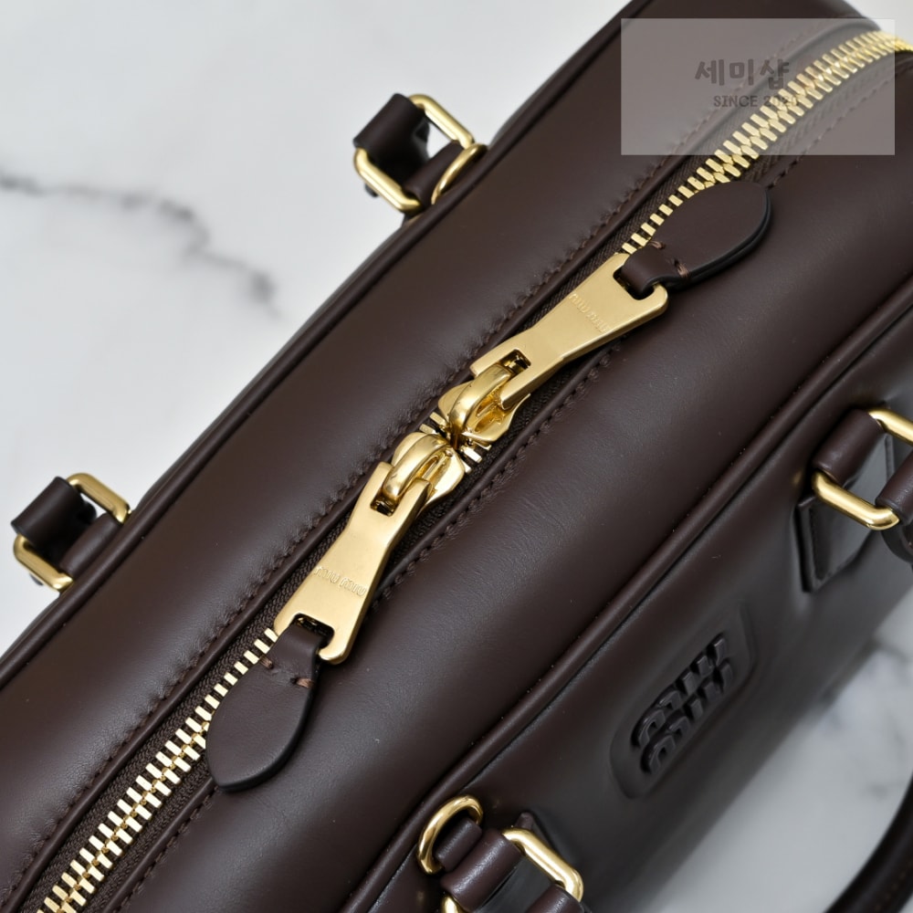 Miu Miu Miu Miu Arcadie Leather Large 레플리카 4번 이미지 - Bag | 세미샵 레플리카 사이트