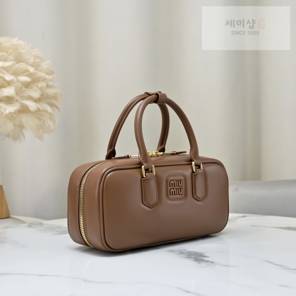 Miu Miu Miu Miu Arcadie Leather Large 레플리카 9번 이미지 - Bag | 세미샵 레플리카 사이트