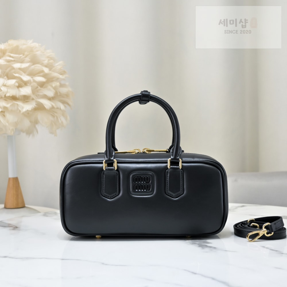 Miu Miu Miu Miu Arcadie Leather Large 레플리카 15번 이미지 - Bag | 세미샵 레플리카 사이트