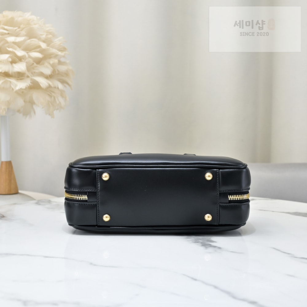 Miu Miu Miu Miu Arcadie Leather Large 레플리카 18번 이미지 - Bag | 세미샵 레플리카 사이트