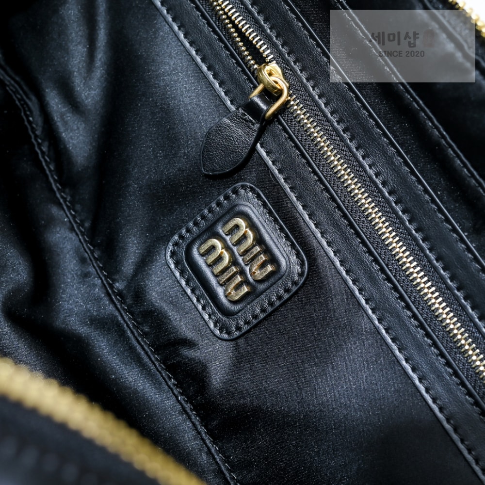 Miu Miu Miu Miu Arcadie Leather Large 레플리카 21번 이미지 - Bag | 세미샵 레플리카 사이트