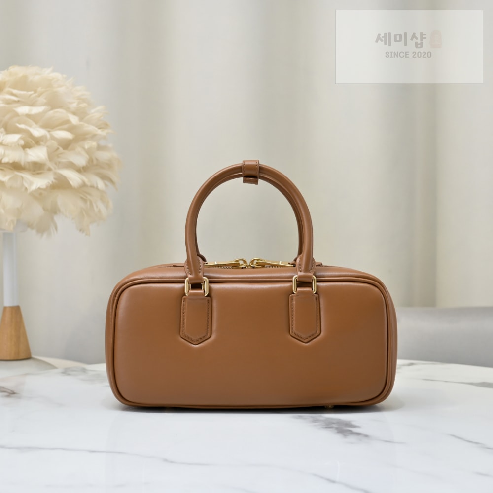 Miu Miu Miu Miu Arcadie Leather Large 레플리카 23번 이미지 - Bag | 세미샵 레플리카 사이트