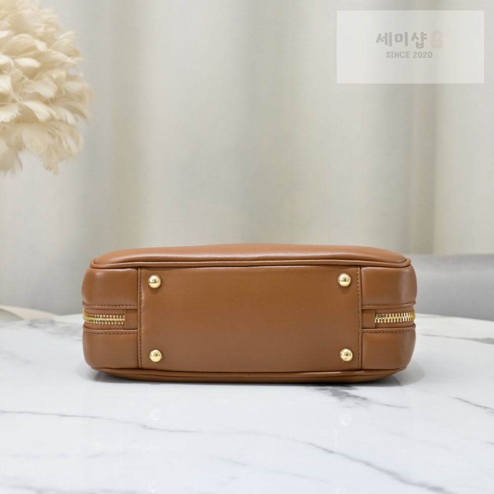 Miu Miu Miu Miu Arcadie Leather Large 레플리카 25번 이미지 - Bag | 세미샵 레플리카 사이트