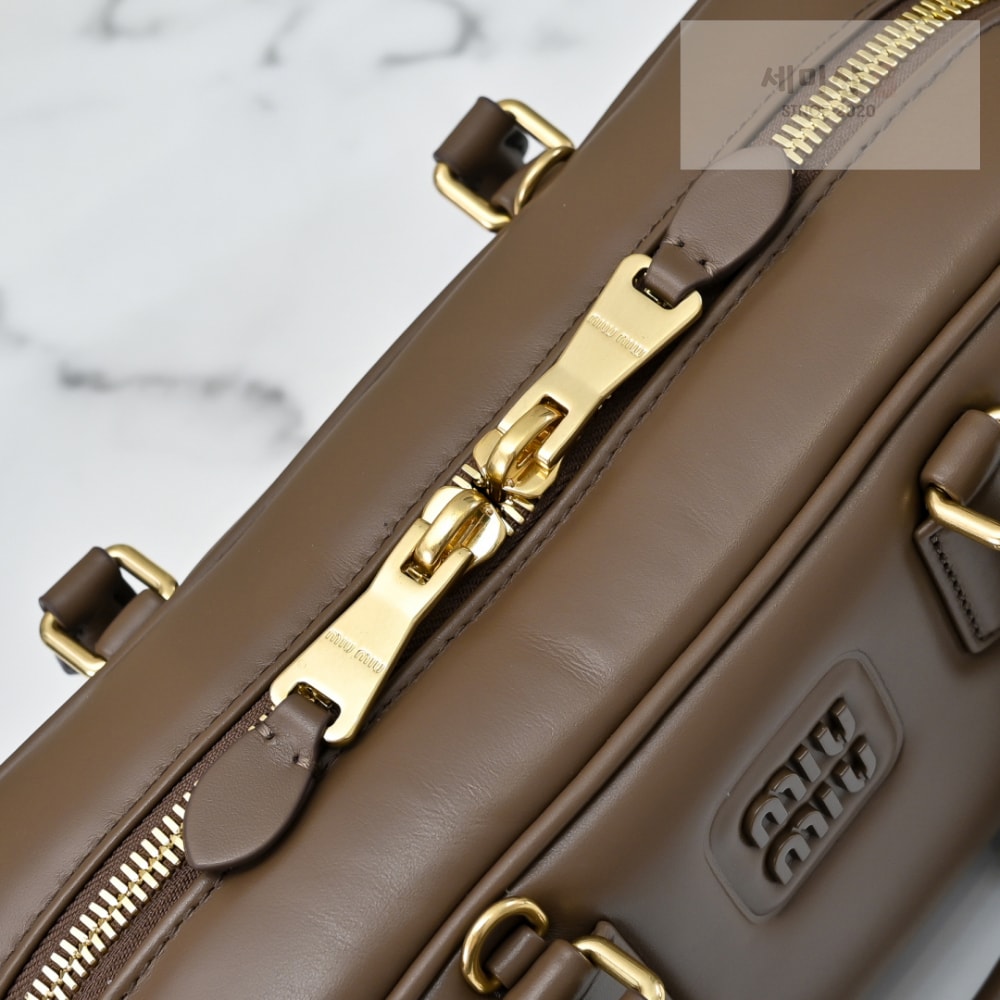 Miu Miu Miu Miu Arcadie Leather Large 레플리카 50번 이미지 - Bag | 세미샵 레플리카 사이트