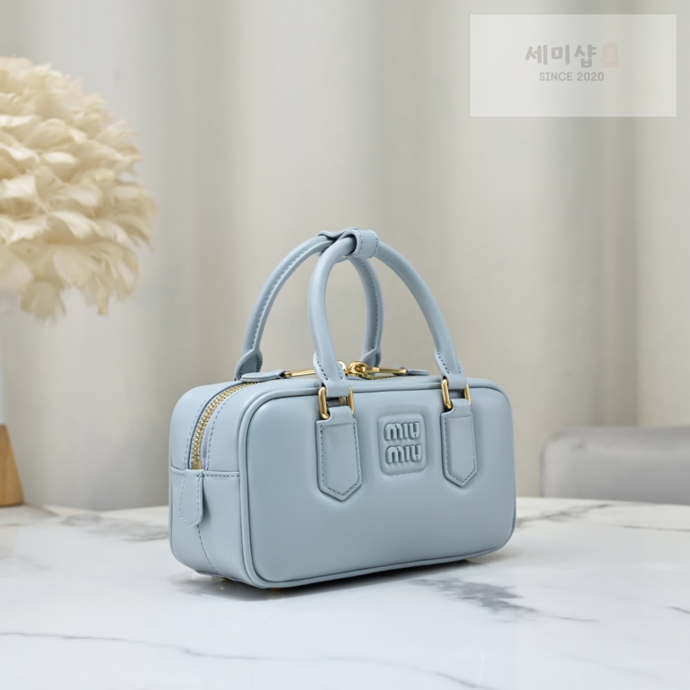 Miu Miu Miu Miu Arcadie Leather Regular Bag 60번 이미지