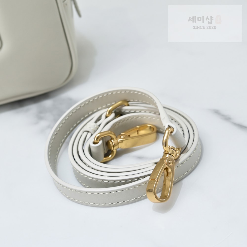 Miu Miu Miu Miu Arcadie Leather Regular Bag 21번 이미지