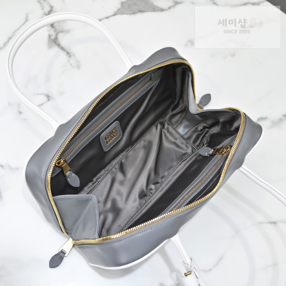 Miu Miu Miu Miu Beau Leather Top Handle Bag 6번 이미지