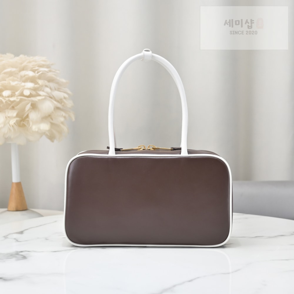 Miu Miu Miu Miu Beau Leather Top Handle Bag 9번 이미지
