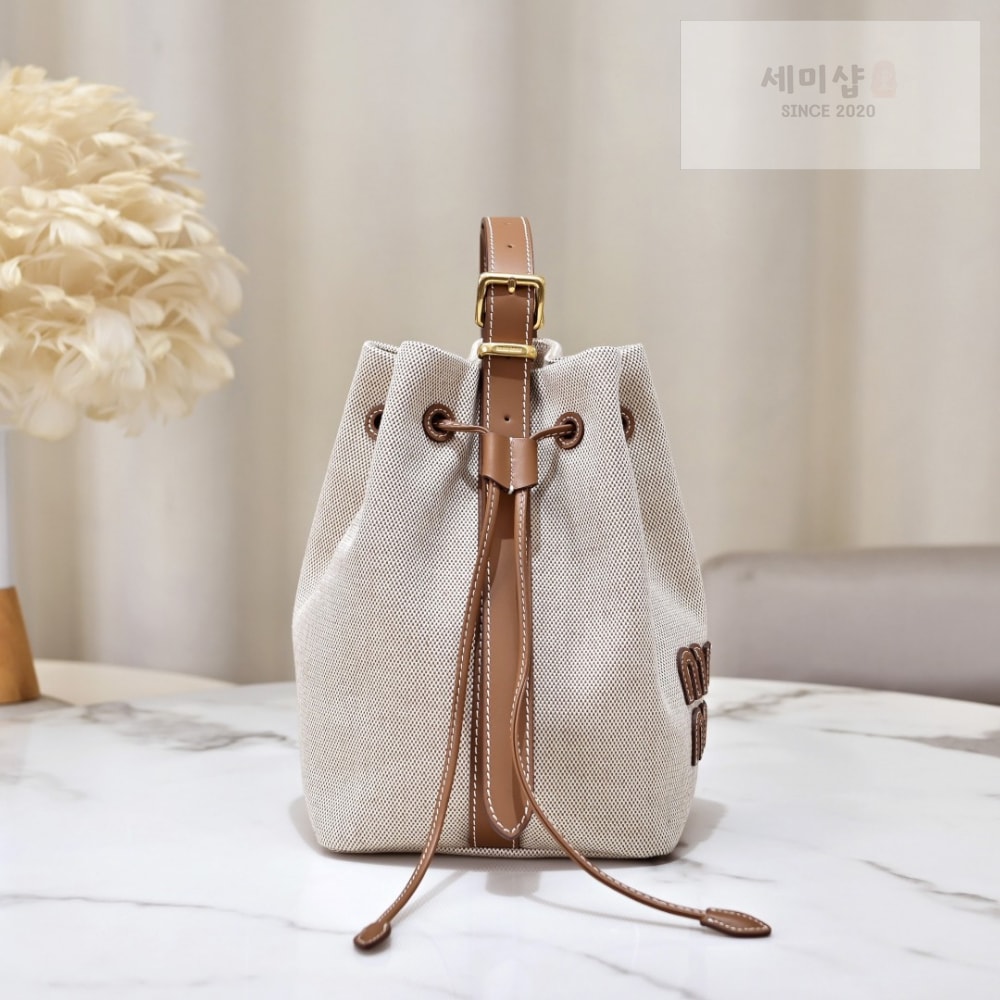 Miu Miu Miu Miu Canvas Leather Bucket Bag 1번 이미지