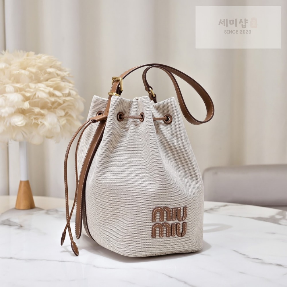 Miu Miu Miu Miu Canvas Leather Bucket Bag 1번 이미지