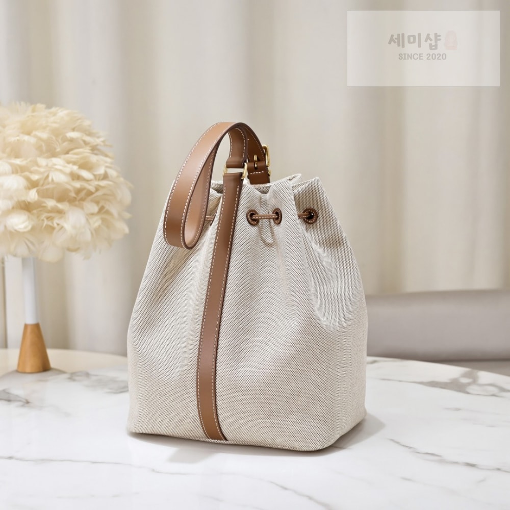 Miu Miu Miu Miu Canvas Leather Bucket Bag 2번 이미지