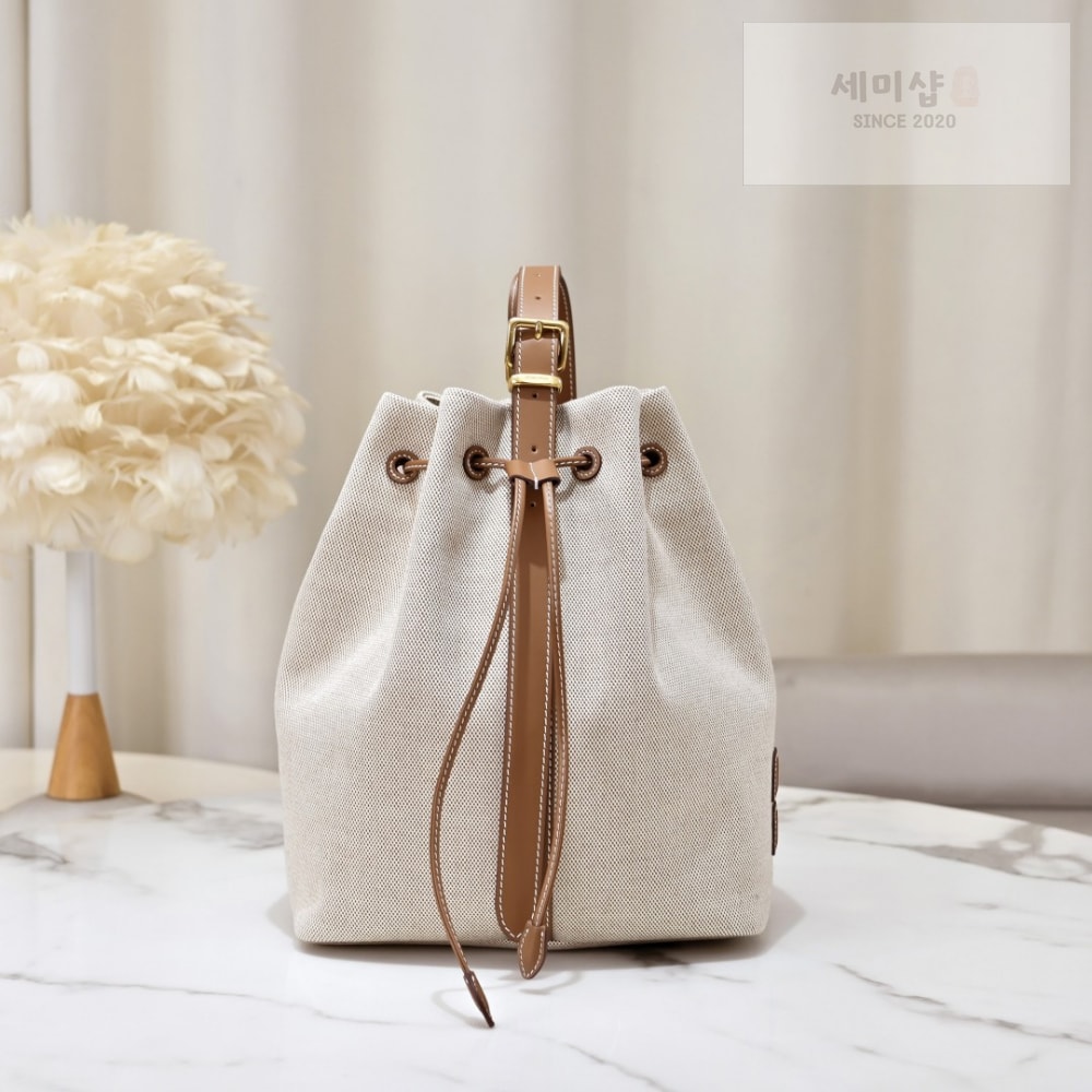Miu Miu Miu Miu Canvas Leather Bucket Bag 4번 이미지