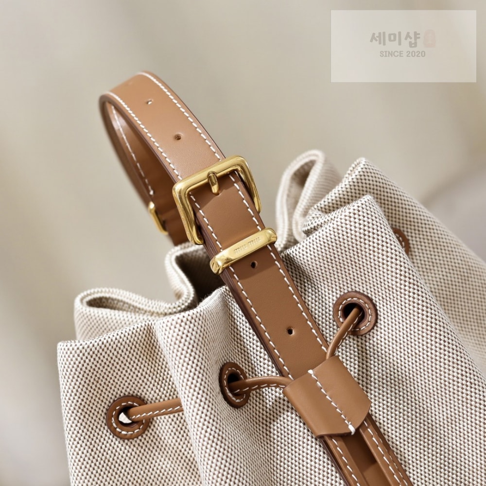 Miu Miu Miu Miu Canvas Leather Bucket Bag 8번 이미지