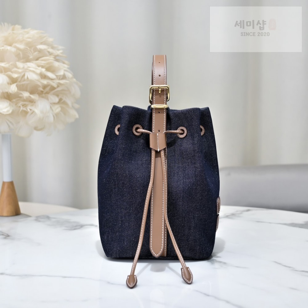 Miu Miu Miu Miu Denim Leather Bucket Bag 8번 이미지