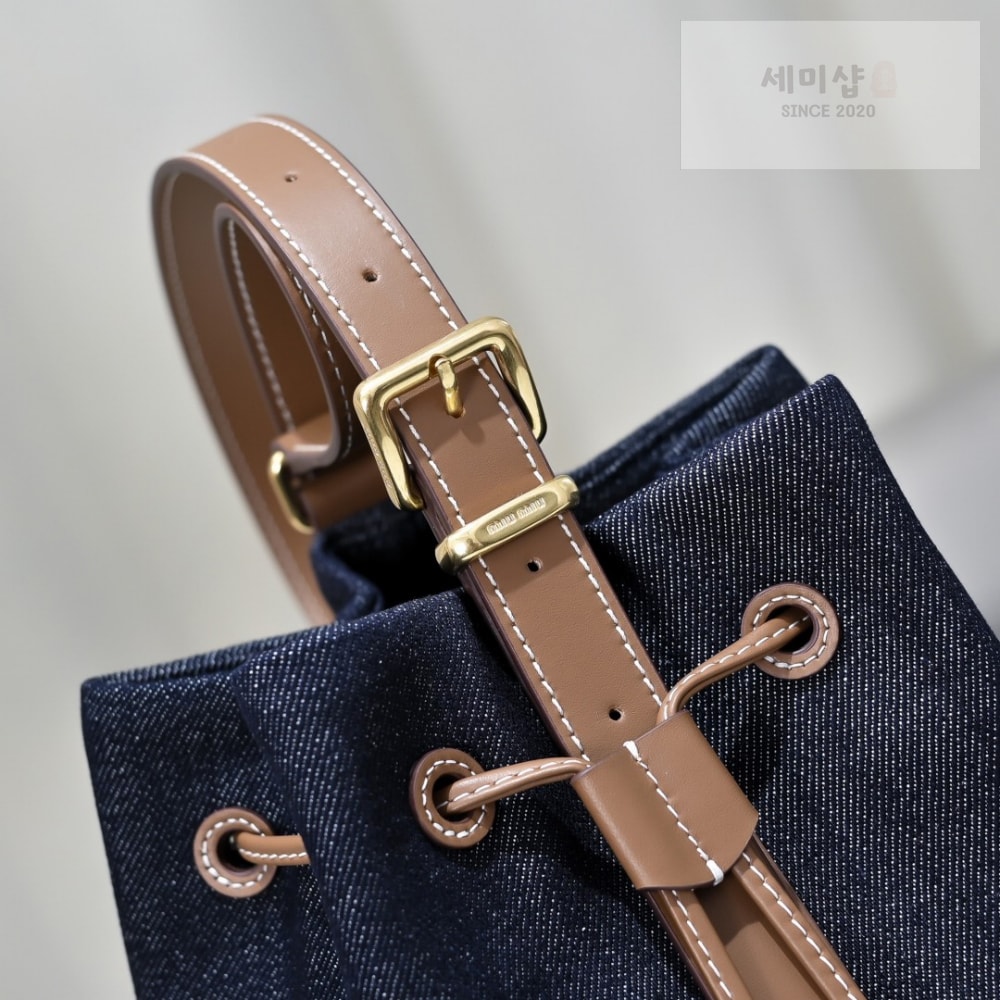 Miu Miu Miu Miu Denim Leather Bucket Bag 4번 이미지