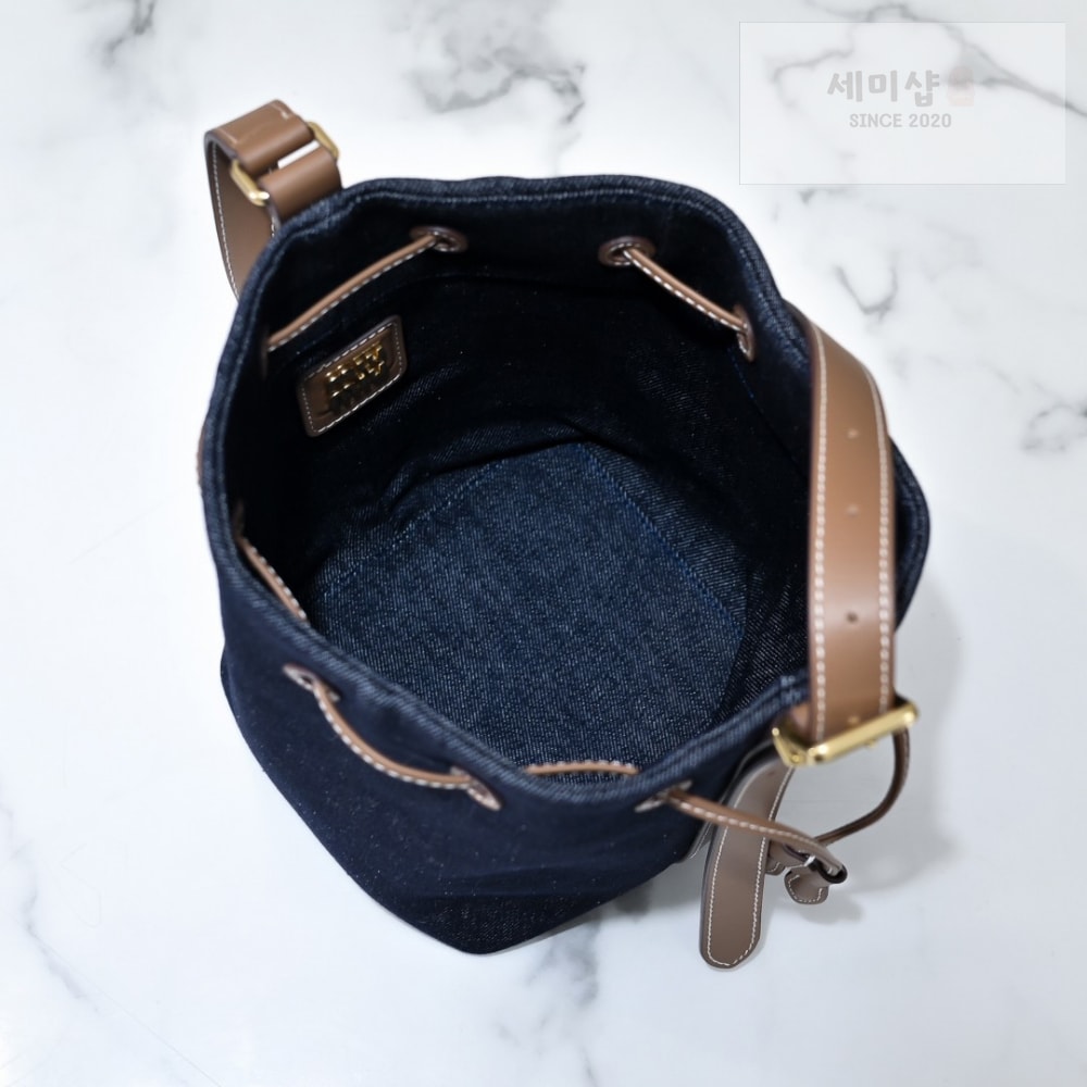 Miu Miu Miu Miu Denim Leather Bucket Bag 5번 이미지
