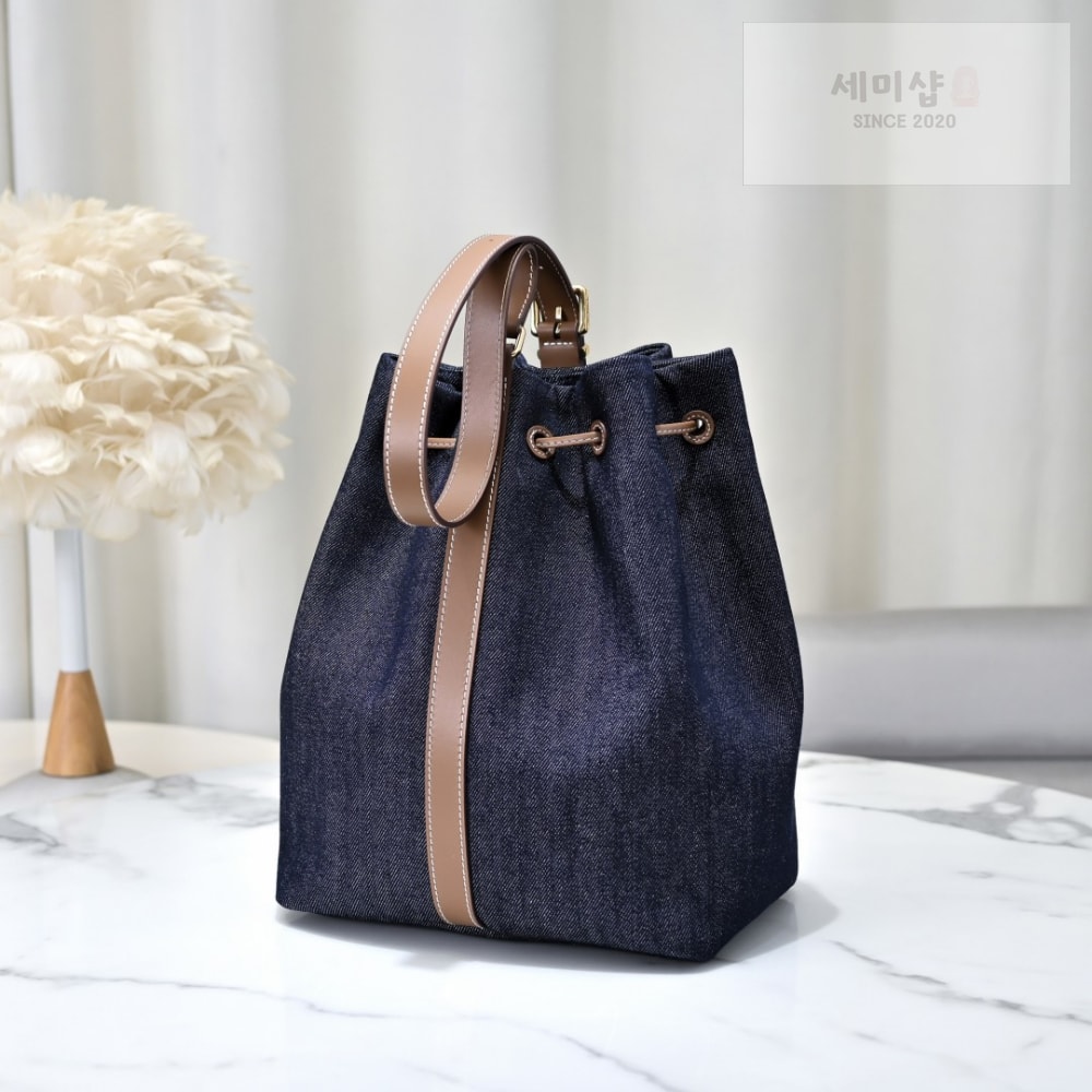 Miu Miu Miu Miu Denim Leather Bucket Bag 1번 이미지