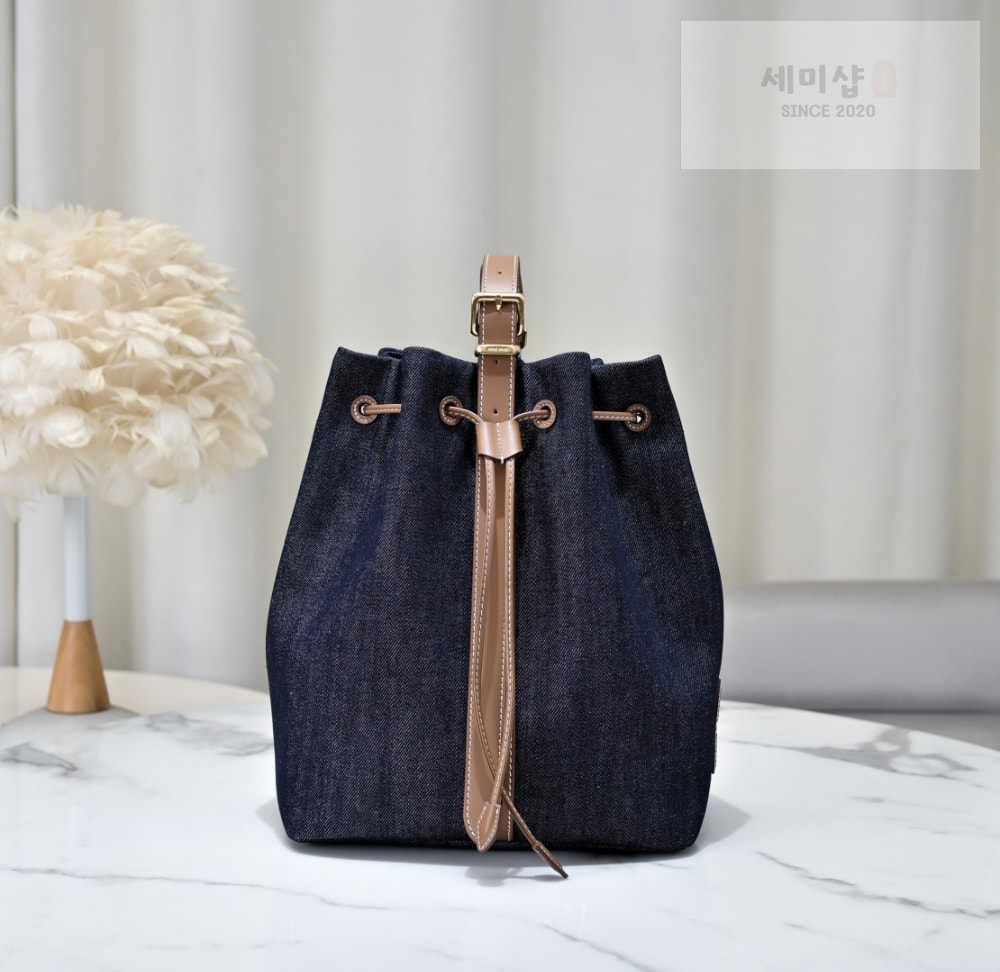 Miu Miu Miu Miu Denim Leather Bucket Bag 2번 이미지