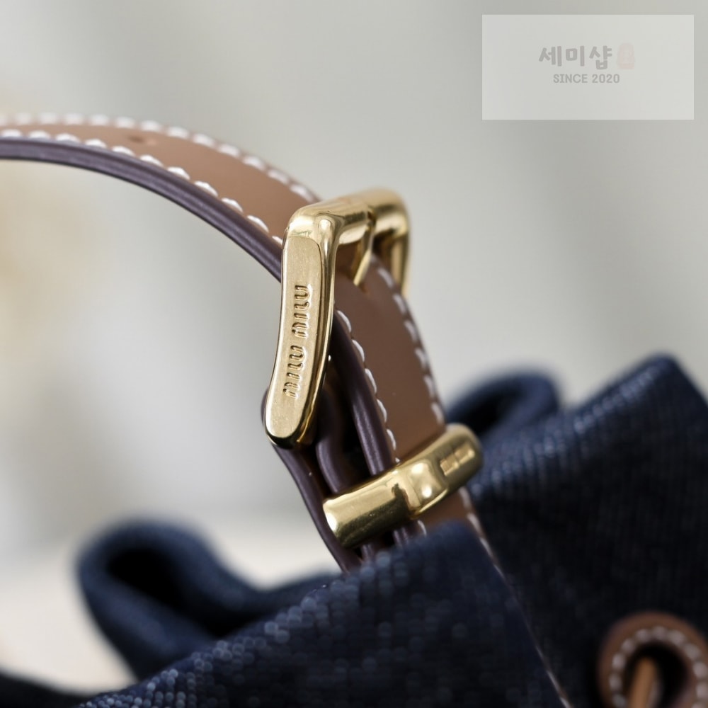 Miu Miu Miu Miu Denim Leather Bucket Bag 9번 이미지