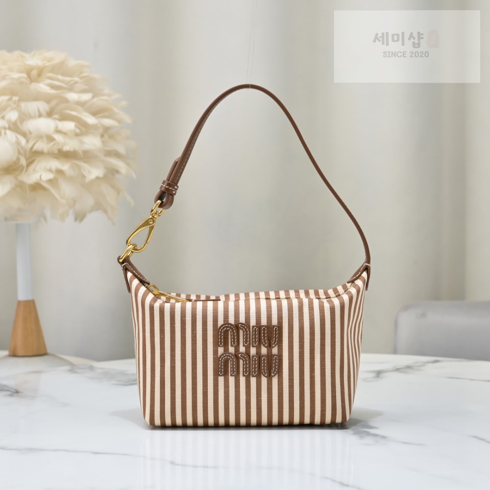 Miu Miu Miu Miu Gabardine Pouch Bag 1번 이미지
