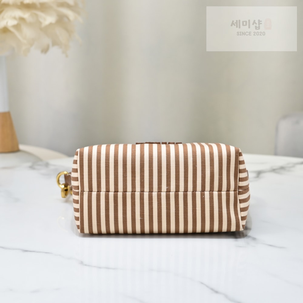 Miu Miu Miu Miu Gabardine Pouch Bag 4번 이미지