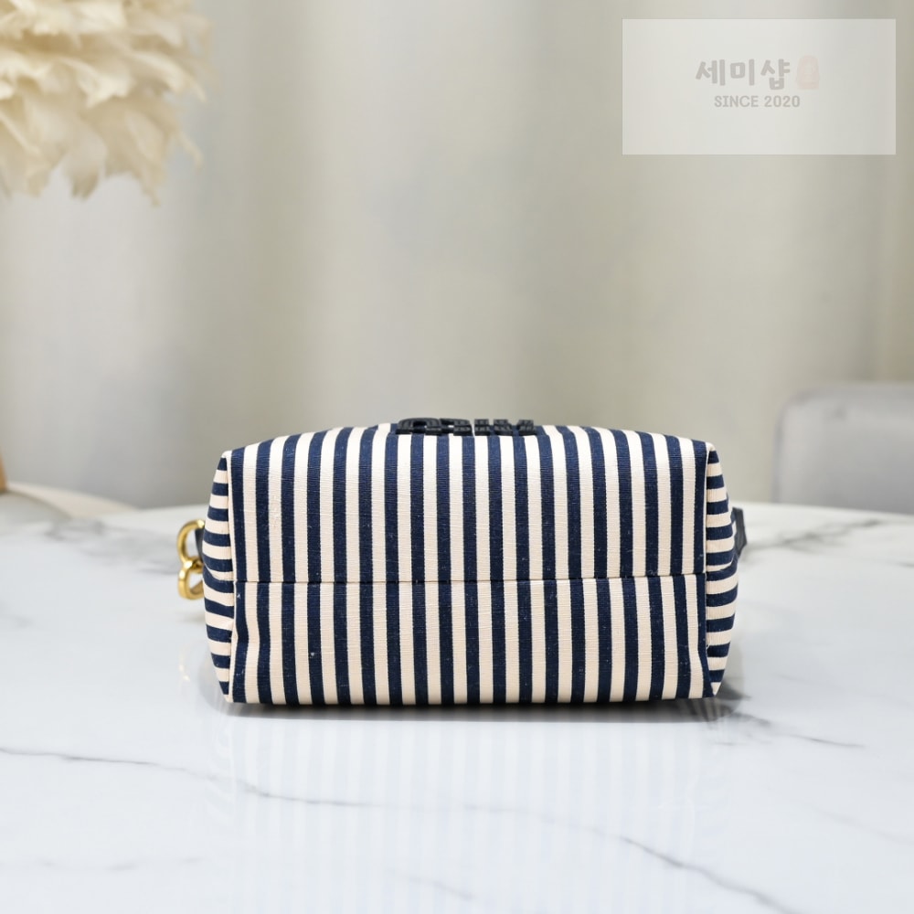 Miu Miu Miu Miu Gabardine Pouch Bag 10번 이미지