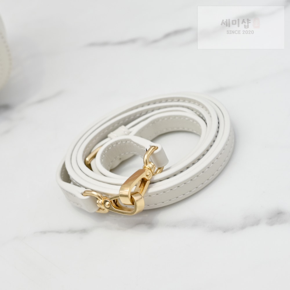 Miu Miu Miu Miu Leather Basket Bag 20번 이미지