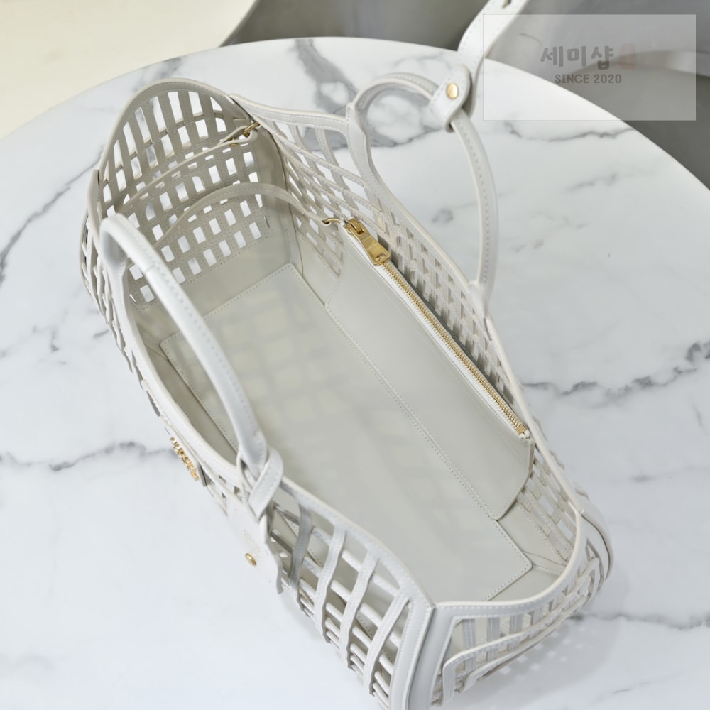 Miu Miu Miu Miu Leather Basket Bag 6번 이미지