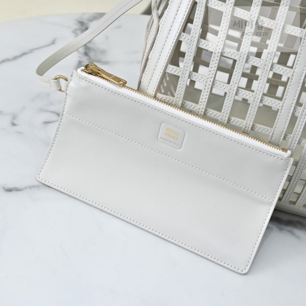 Miu Miu Miu Miu Leather Basket Bag 7번 이미지
