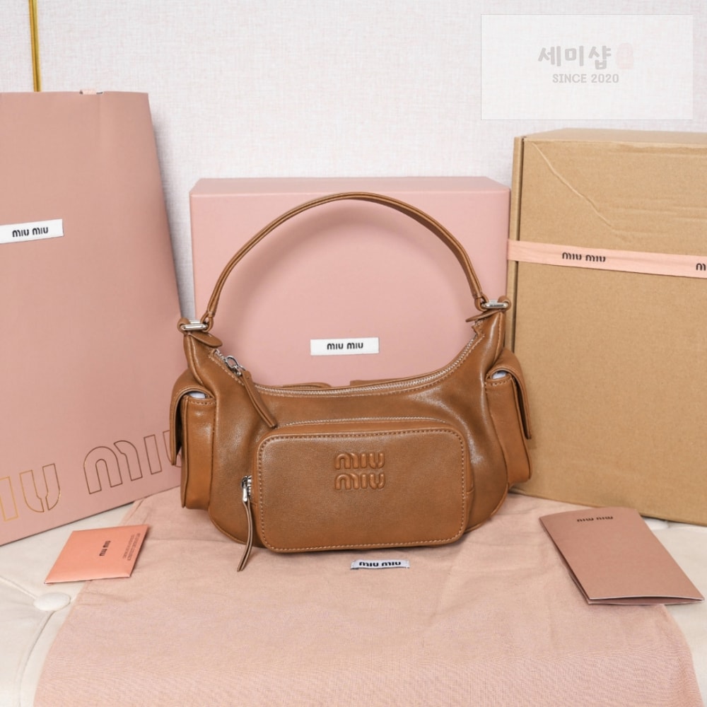 Miu Miu Miu Miu Nappa Leather Pocket Bag 1번 이미지