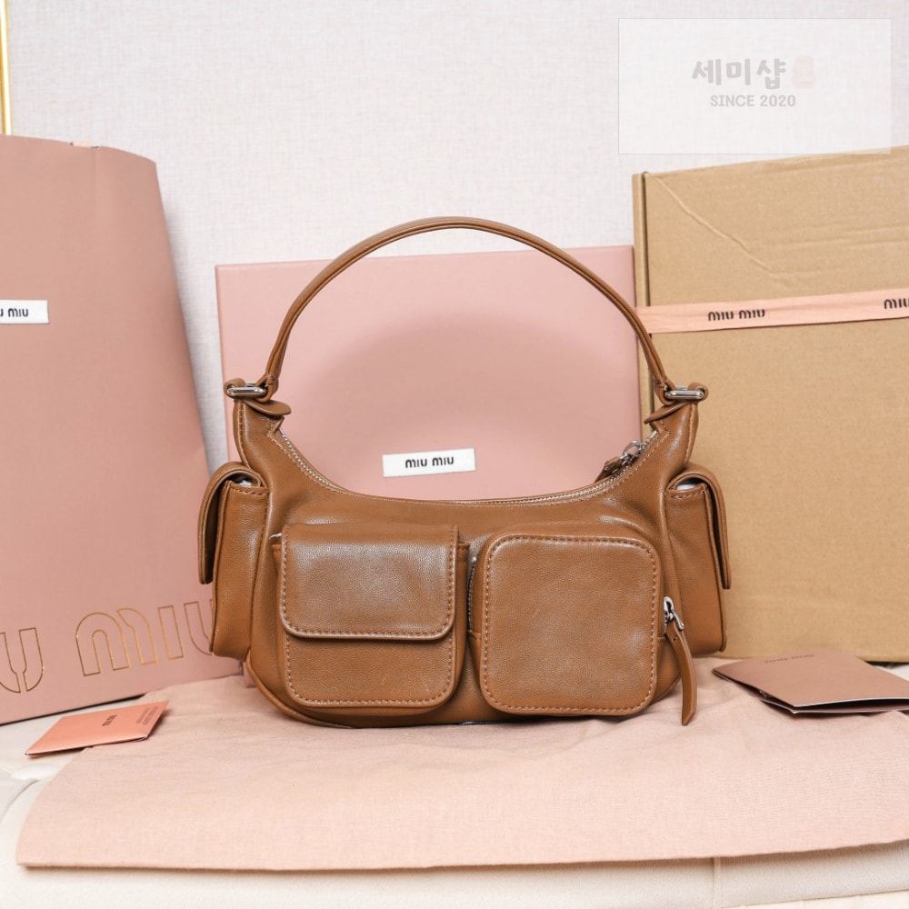 Miu Miu Miu Miu Nappa Leather Pocket Bag 2번 이미지