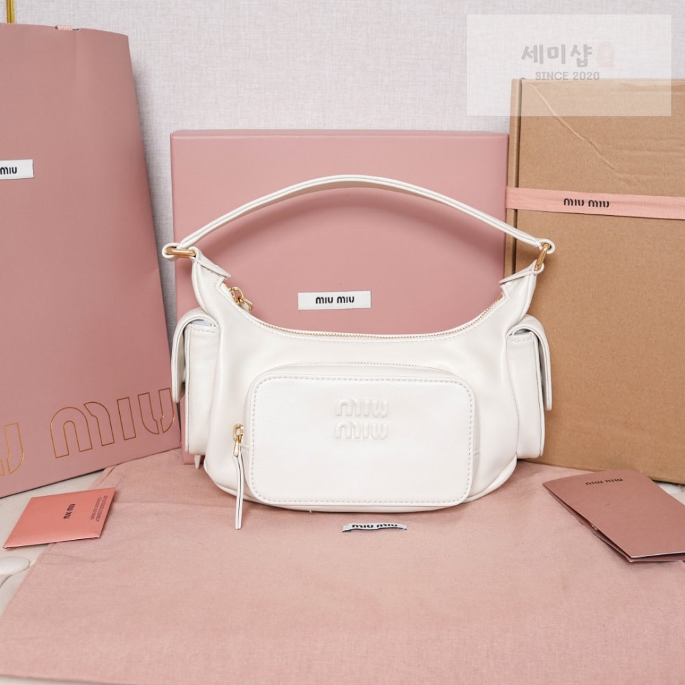 Miu Miu Miu Miu Nappa Leather Pocket Bag 1번 이미지