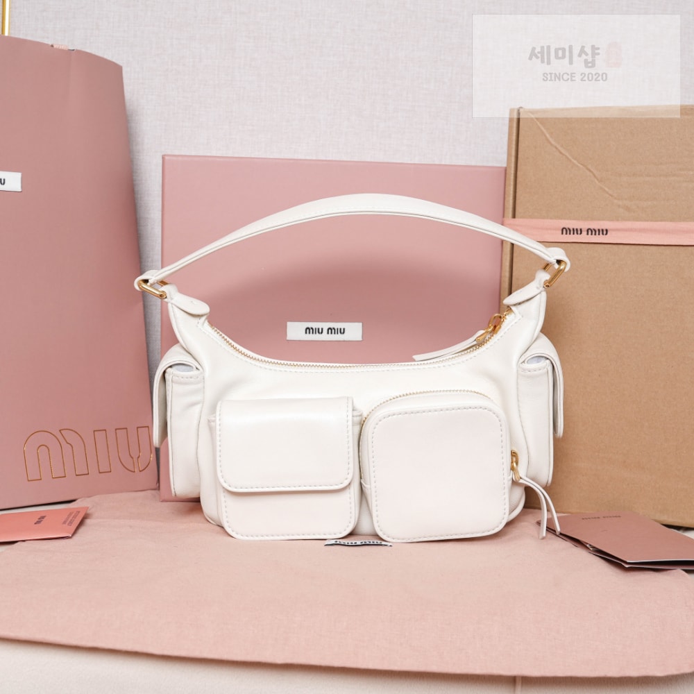 Miu Miu Miu Miu Nappa Leather Pocket Bag 8번 이미지