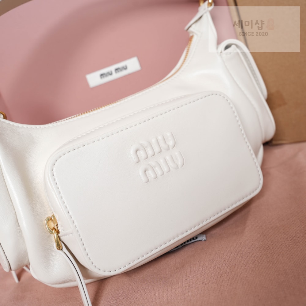 Miu Miu Miu Miu Nappa Leather Pocket Bag 5번 이미지
