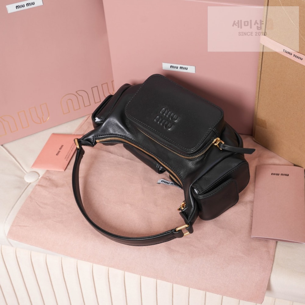 Miu Miu Miu Miu Nappa Leather Pocket Bag 8번 이미지