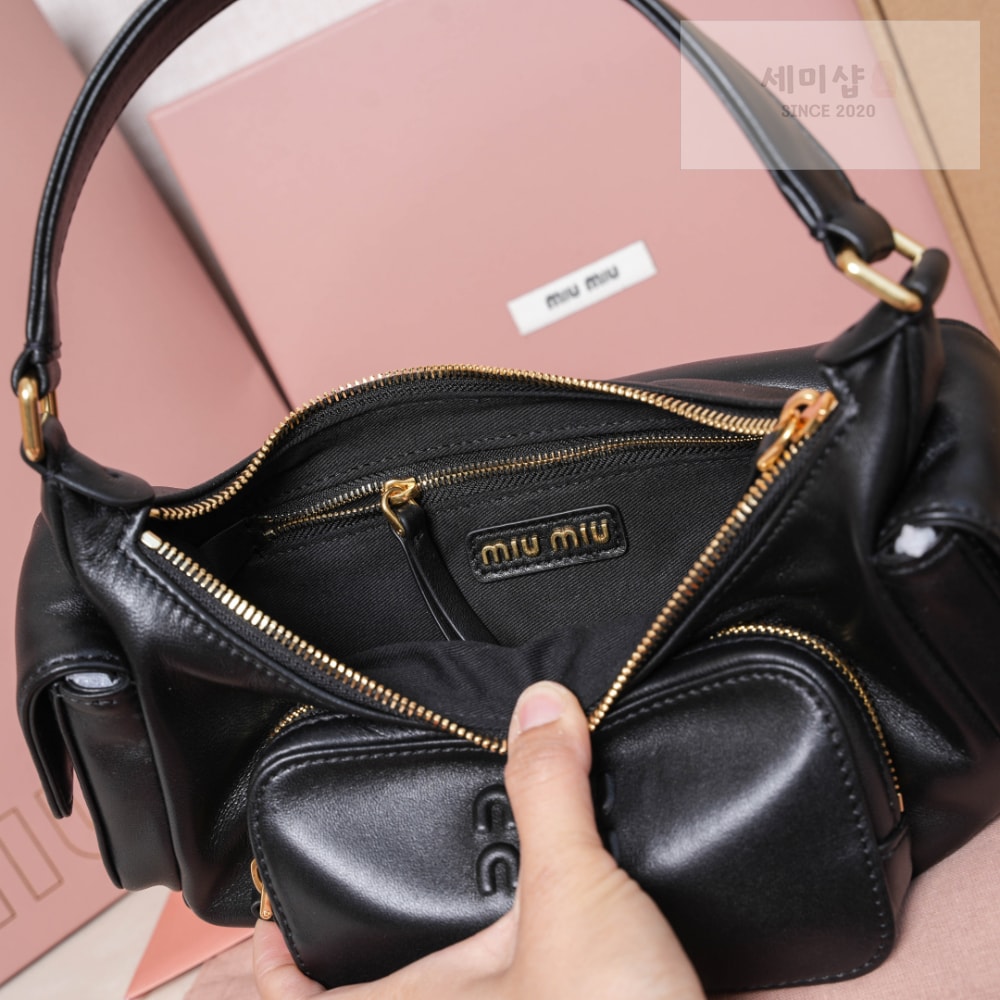 Miu Miu Miu Miu Nappa Leather Pocket Bag 4번 이미지