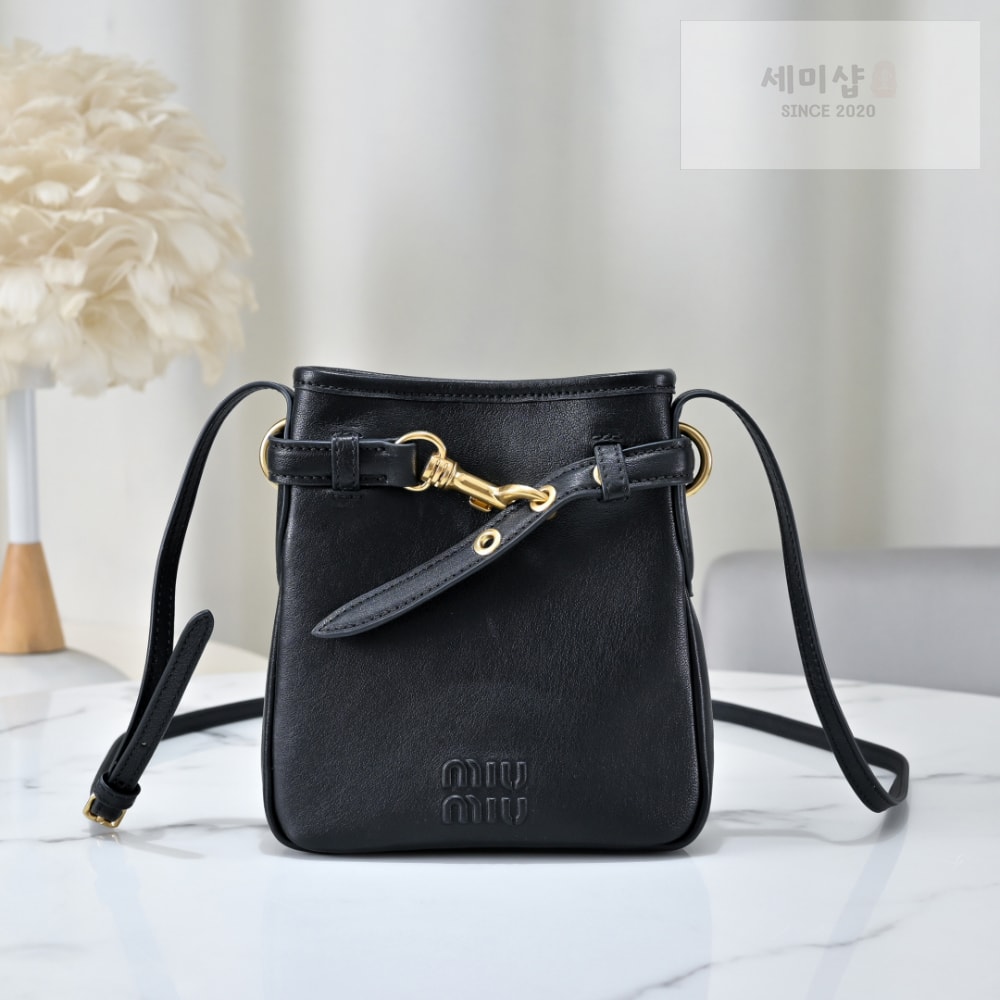 Miu Miu Miu Miu Nappa Leather Pouch Bag 1번 이미지