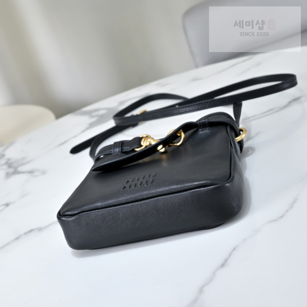 Miu Miu Miu Miu Nappa Leather Pouch Bag 4번 이미지