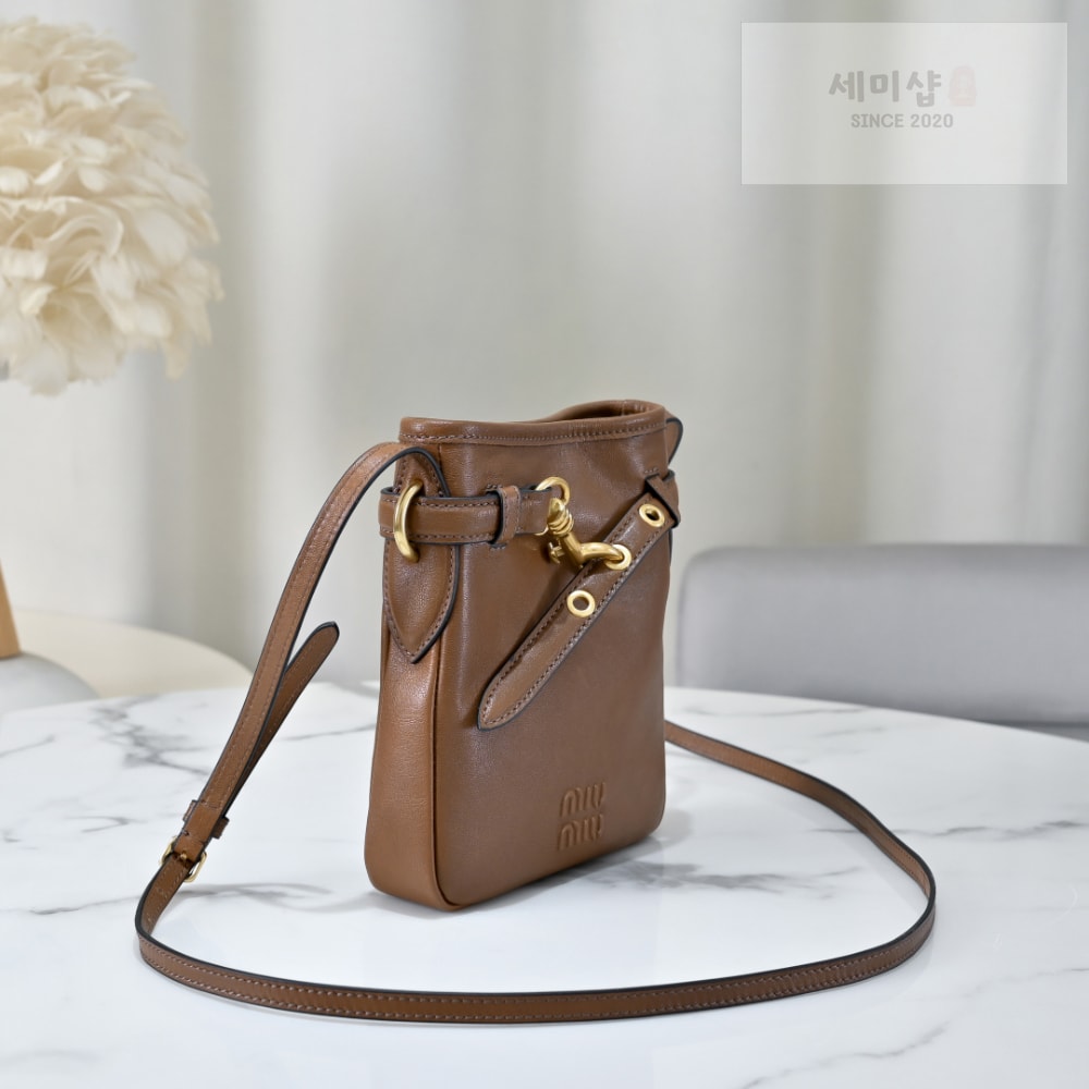 Miu Miu Miu Miu Nappa Leather Pouch Bag 20번 이미지