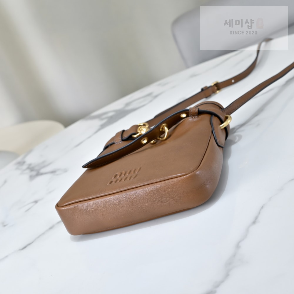 Miu Miu Miu Miu Nappa Leather Pouch Bag 24번 이미지