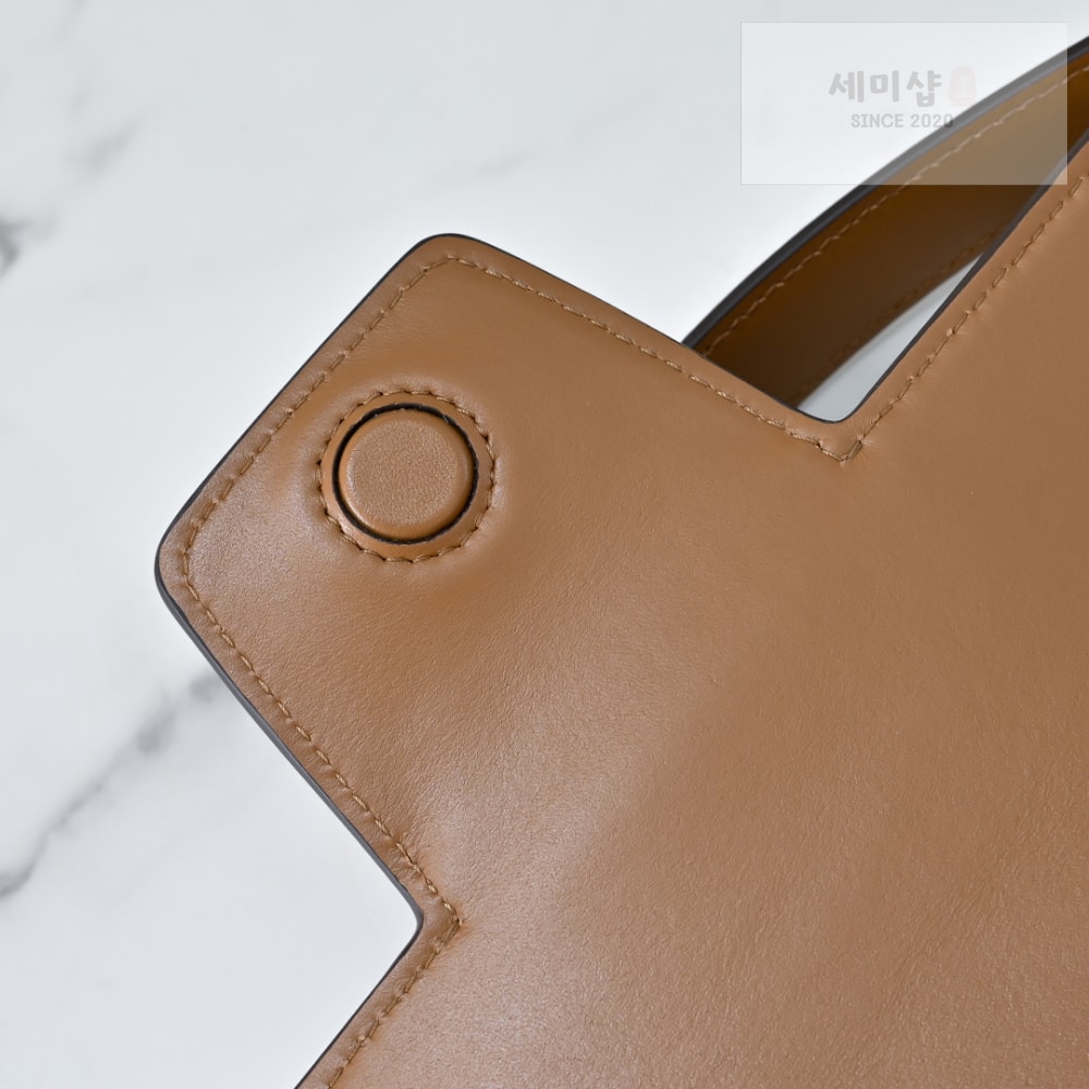 Miu Miu Miu Miu Penny Leather Bag 5번 이미지