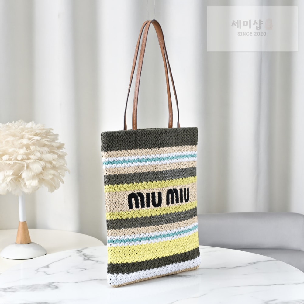 Miu Miu Miu Miu Raffia Woven Tote Bag 2번 이미지