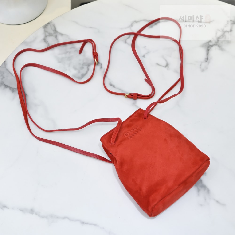 Miu Miu Miu Miu Suede Pouch Bag 13번 이미지